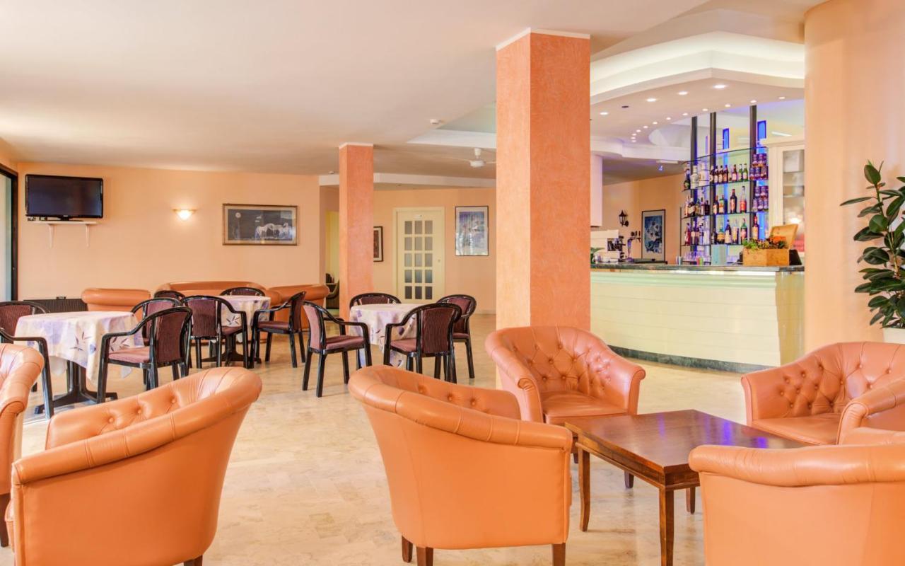 Hotel Royal-Spiaggia Gatteo a Mare Bagian luar foto