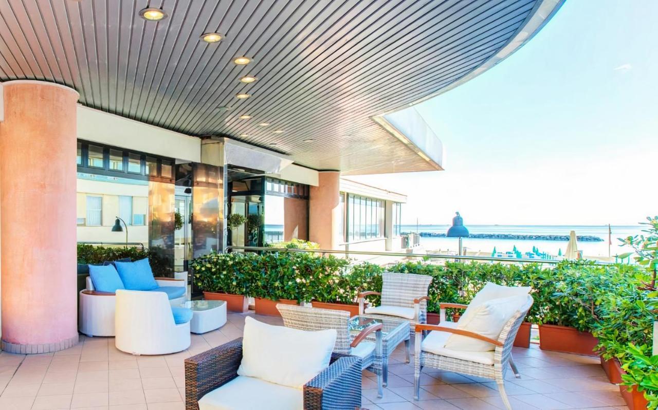 Hotel Royal-Spiaggia Gatteo a Mare Bagian luar foto