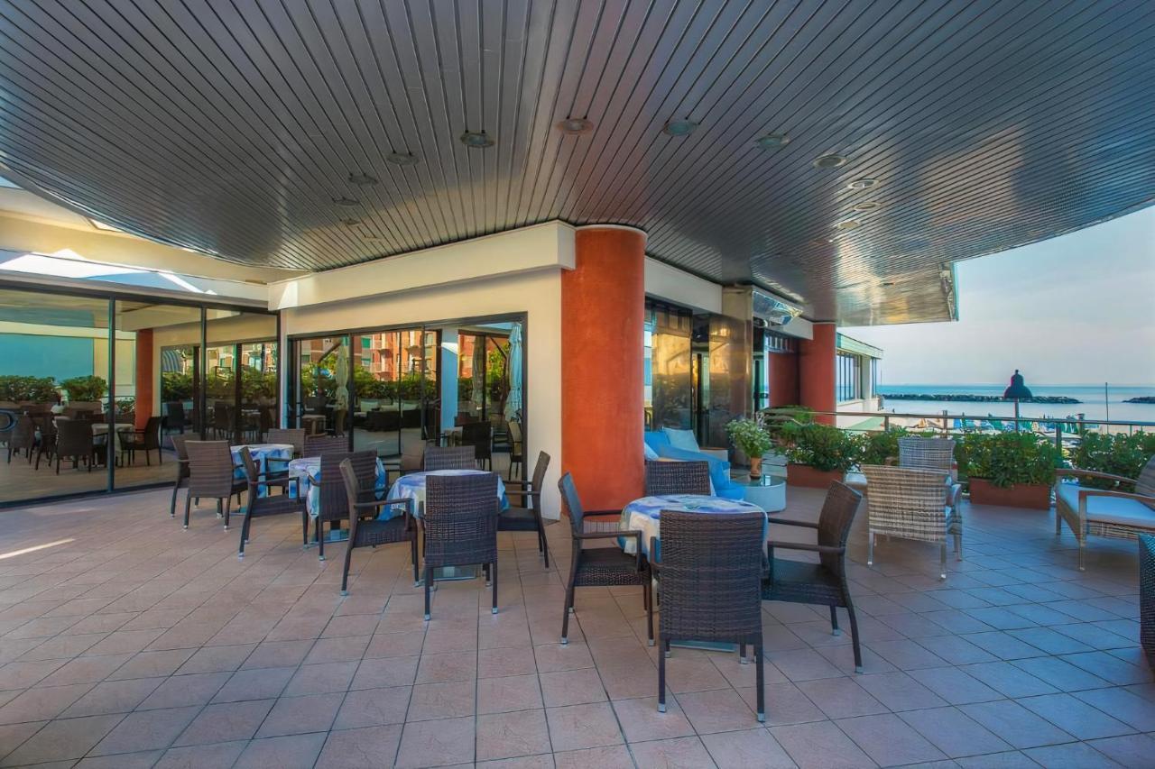 Hotel Royal-Spiaggia Gatteo a Mare Bagian luar foto