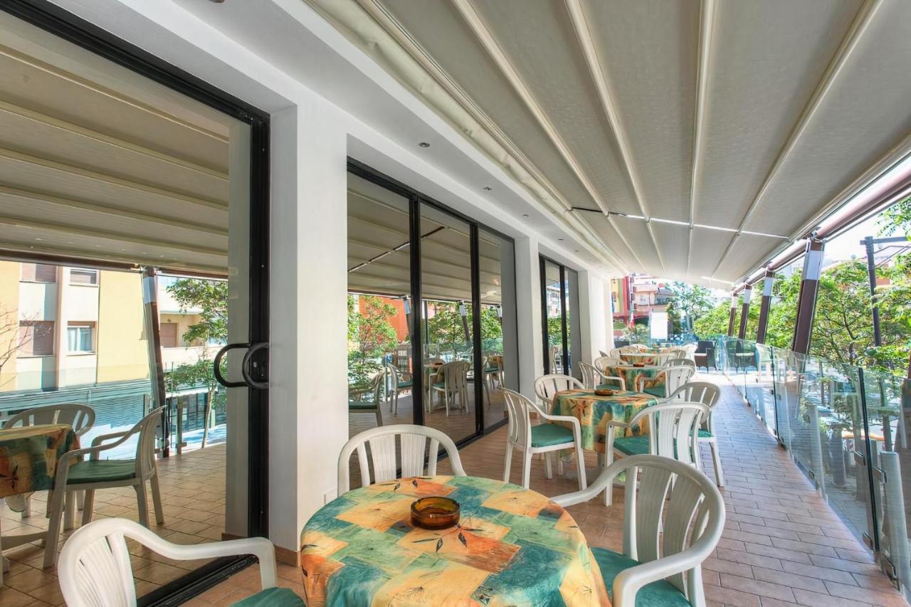 Hotel Royal-Spiaggia Gatteo a Mare Bagian luar foto