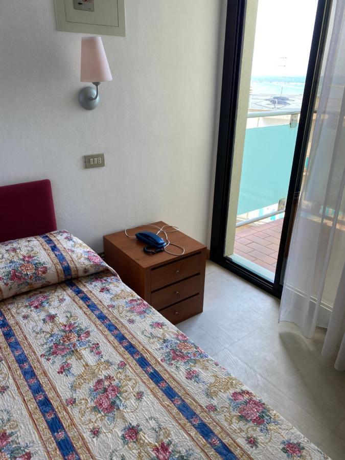 Hotel Royal-Spiaggia Gatteo a Mare Bagian luar foto